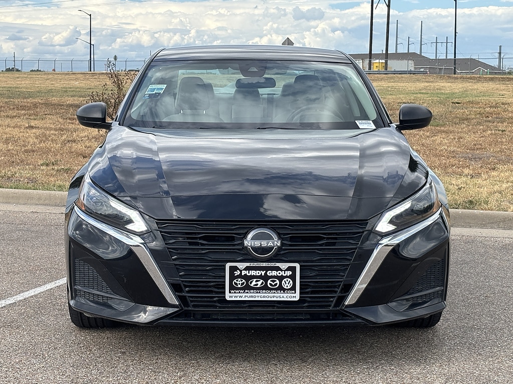 Used 2024 Nissan Altima 2.5 SV Sedan