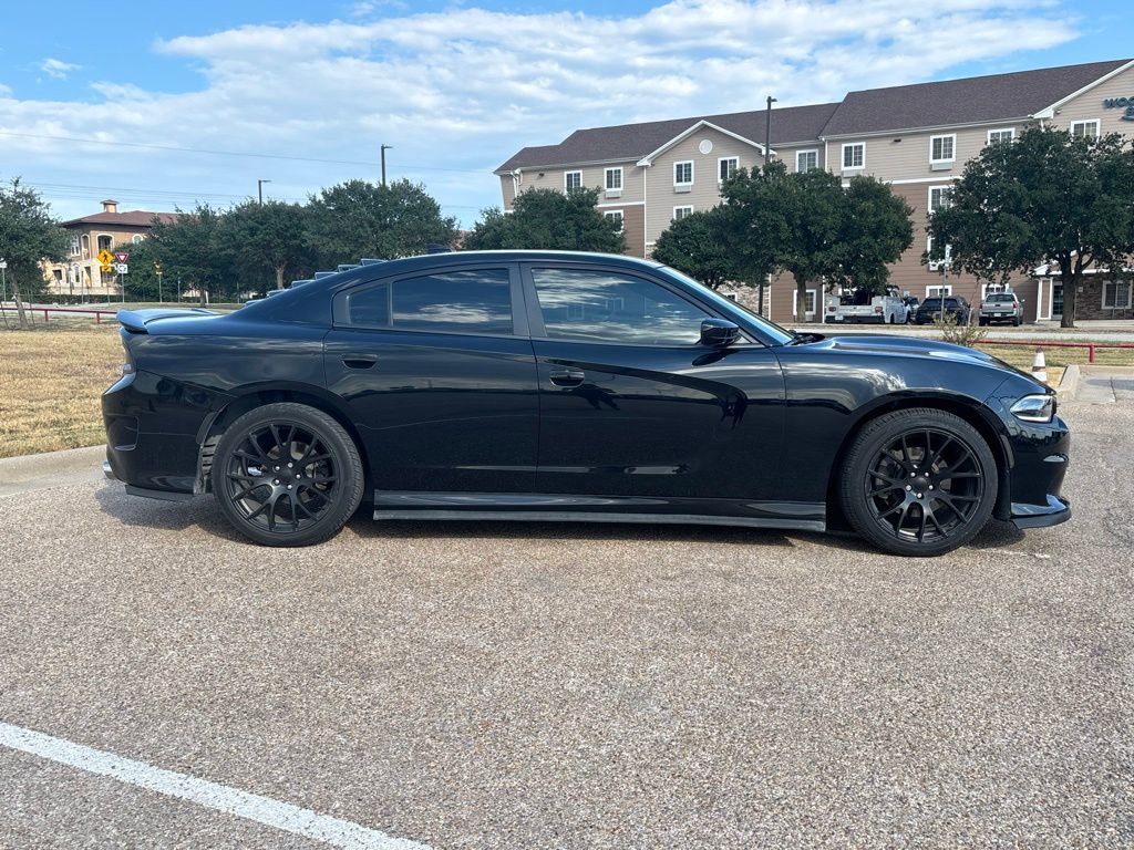 2019 Dodge Charger GT photo 4