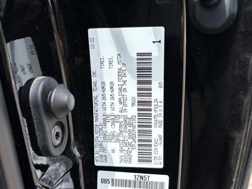 2023 Toyota Tundra Limited - Photo 15