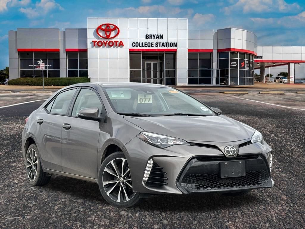 2017 Toyota Corolla SE's photo