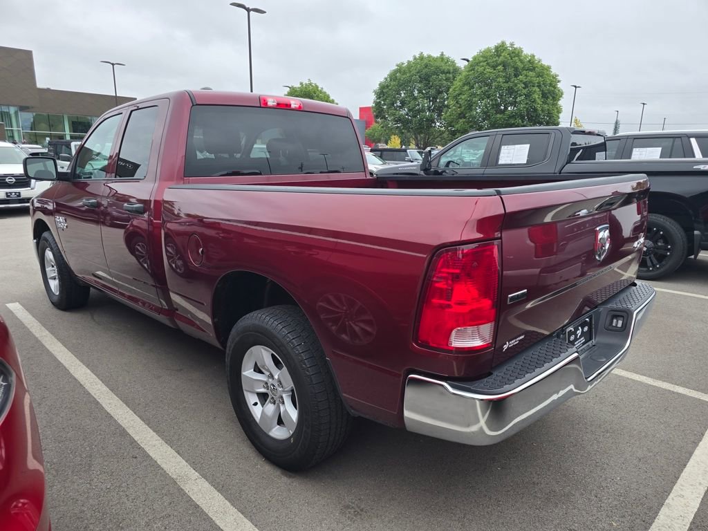 2024 Ram 1500 Classic SLT photo 4
