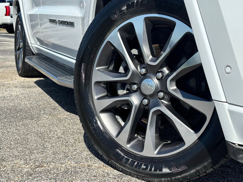 Used 2018 Jeep Grand Cherokee Overland with VIN 1C4RJECG6JC429475 for sale in Bryan, TX