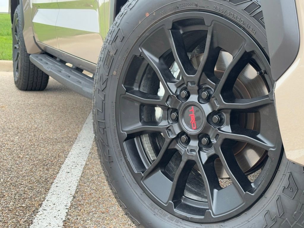 New 2026 Toyota Tundra Limited LIMITED CREWMAX 5.5