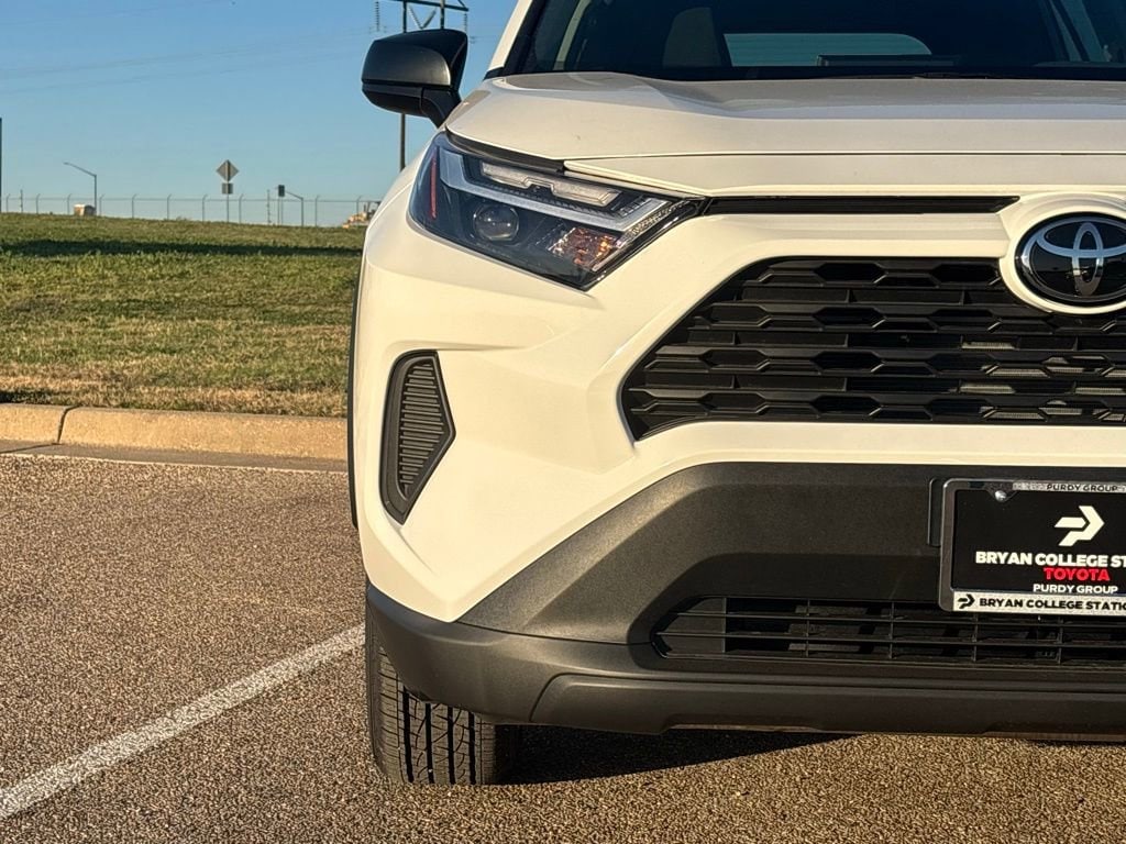 New 2025 Toyota RAV4 Hybrid LE LE AWD SUV