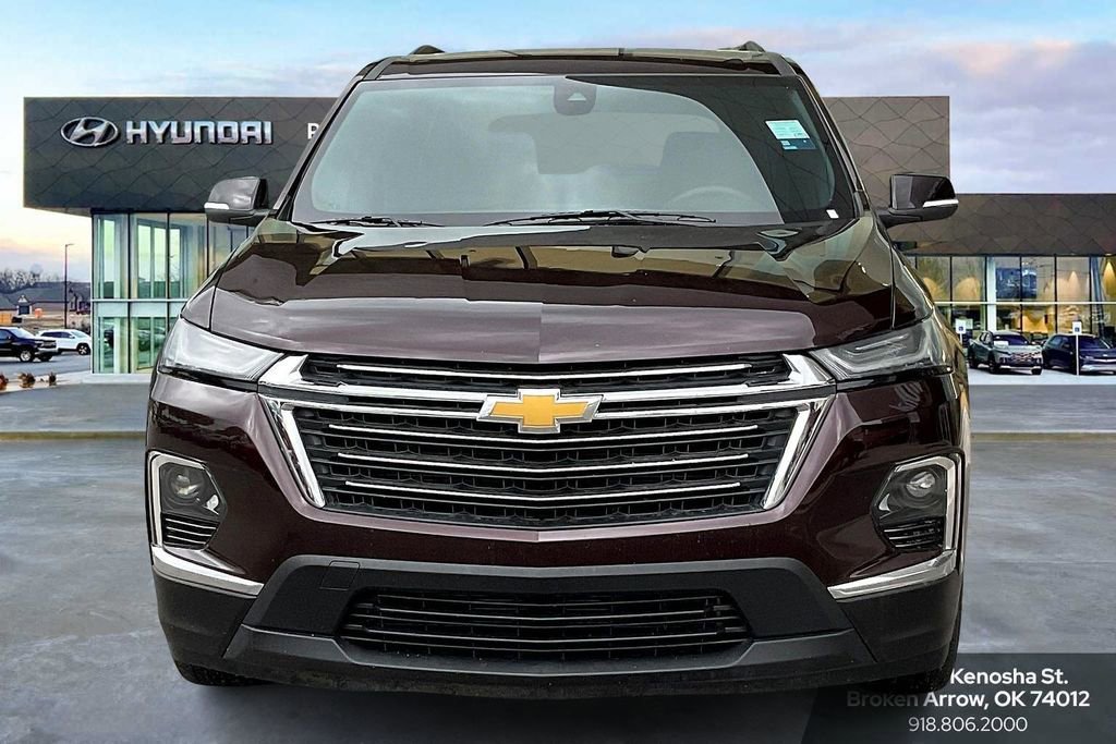 2023 Chevrolet Traverse Cloth 1LT photo 2