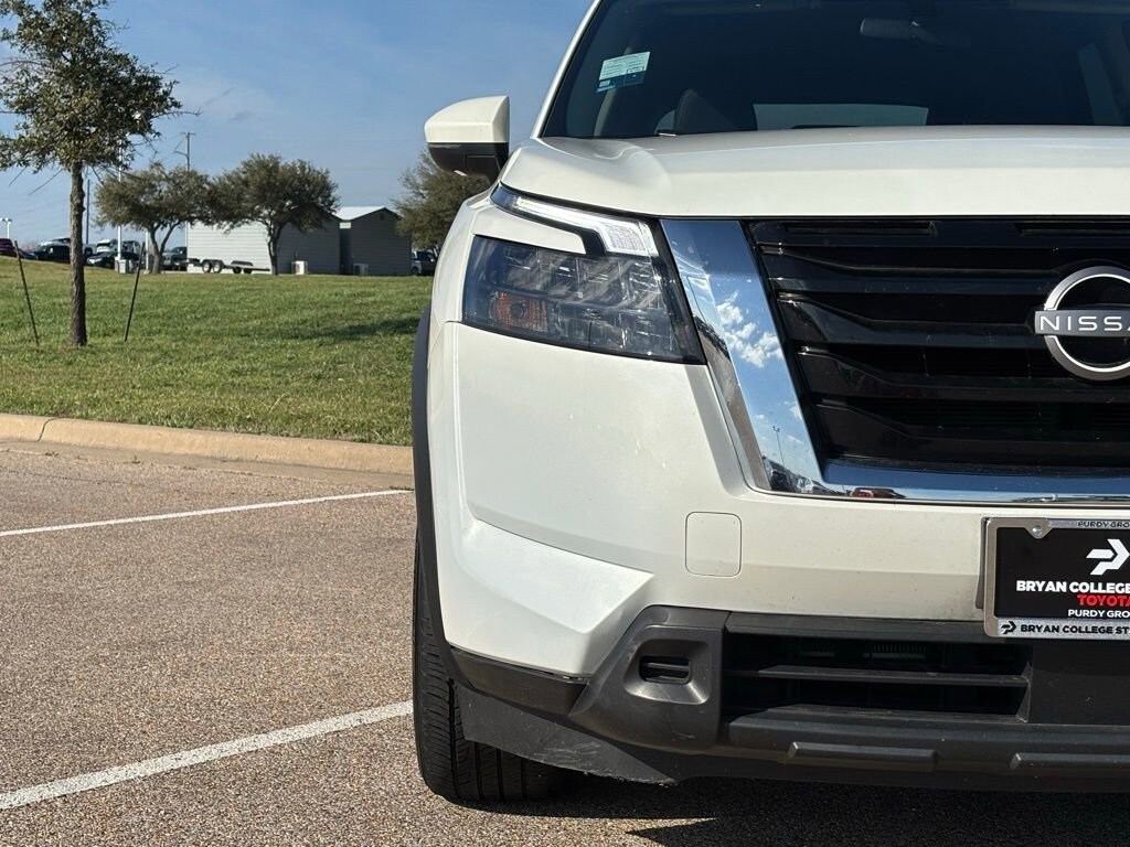 Used 2024 Nissan Pathfinder SV SUV