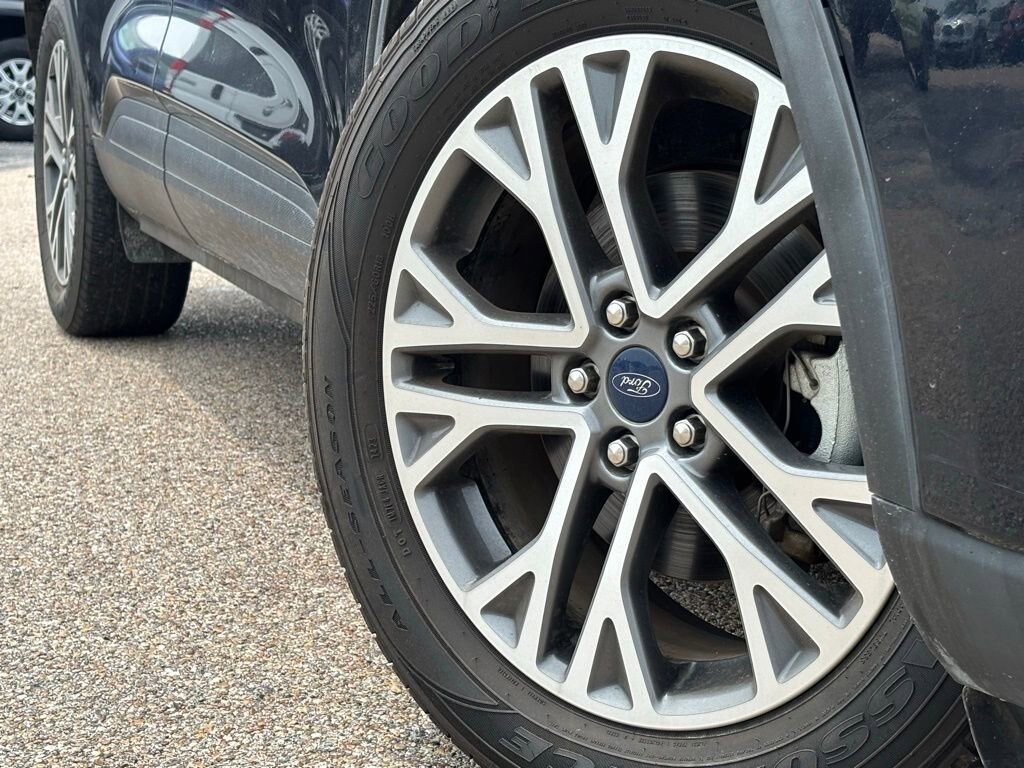 Used 2021 Ford Escape SEL Hybrid SUV