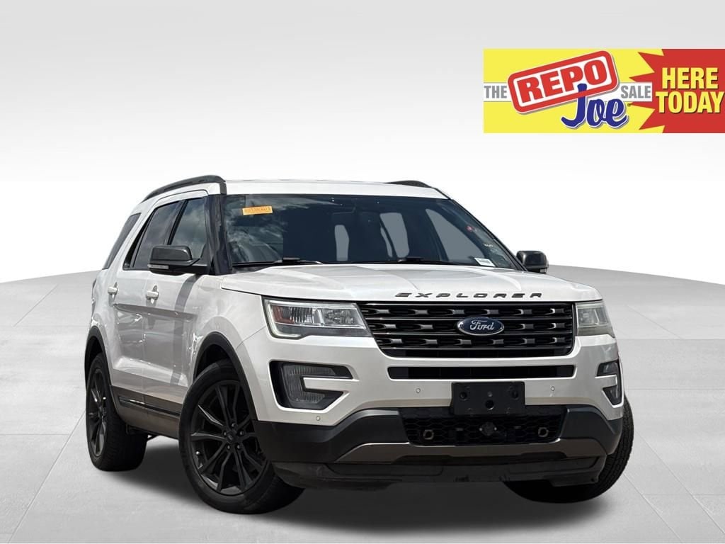 2017 Ford Explorer XLT FWD's photo