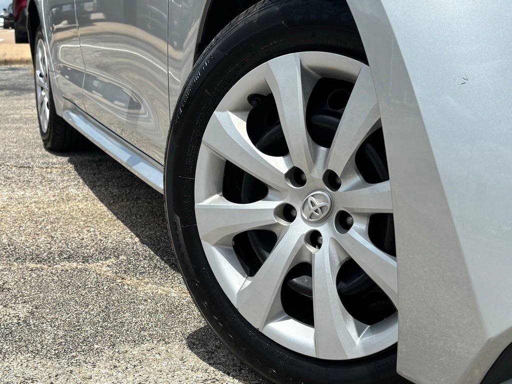 Used 2024 Toyota Corolla LE with VIN 5YFB4MDE6RP193512 for sale in Bryan, TX