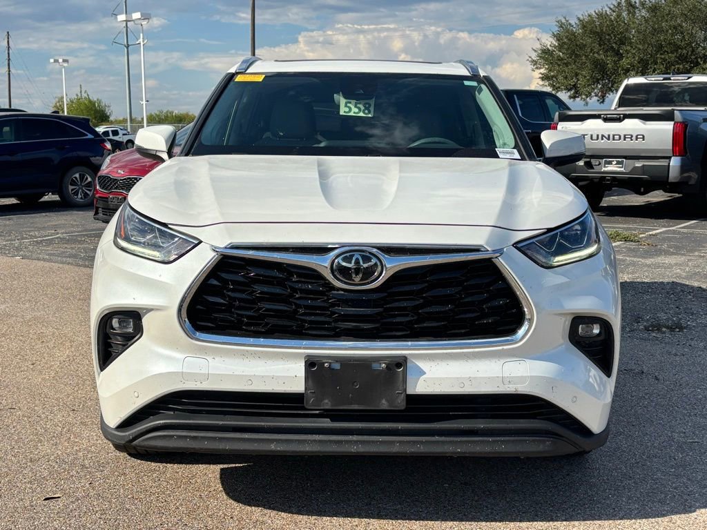 2020 Toyota Highlander Limited photo 2