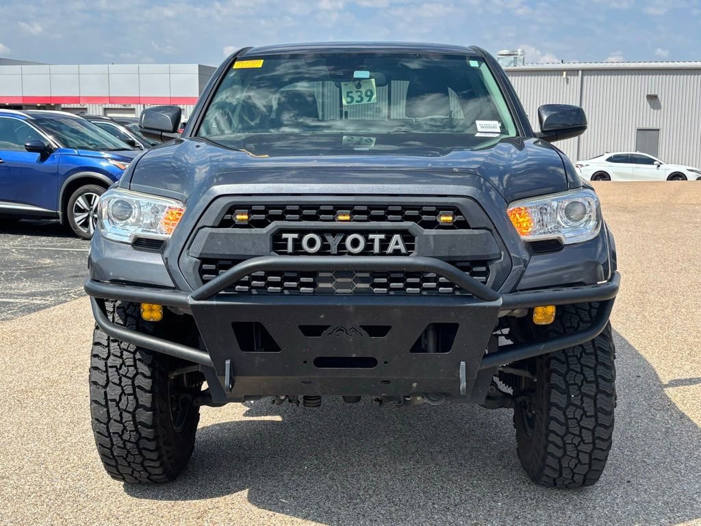 2019 Toyota Tacoma SR5 V6 photo 3