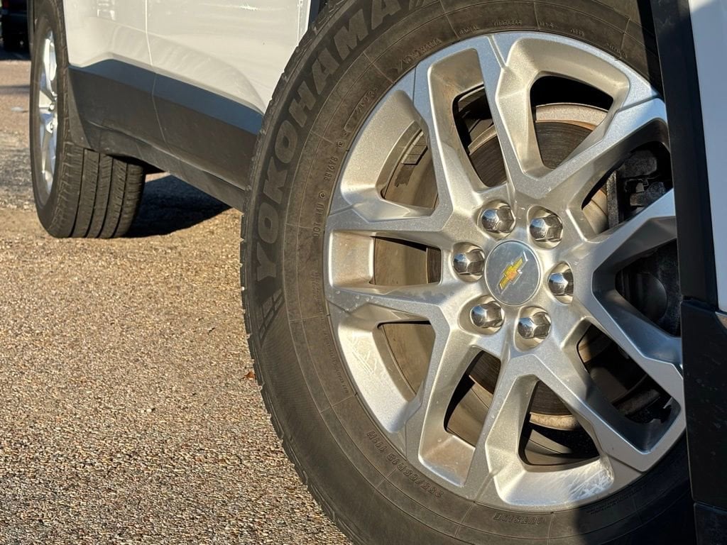 Used 2020 Chevrolet Traverse LT Cloth w/1LT SUV