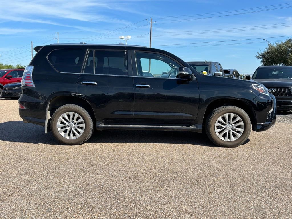 2023 Lexus GX 460 photo 3