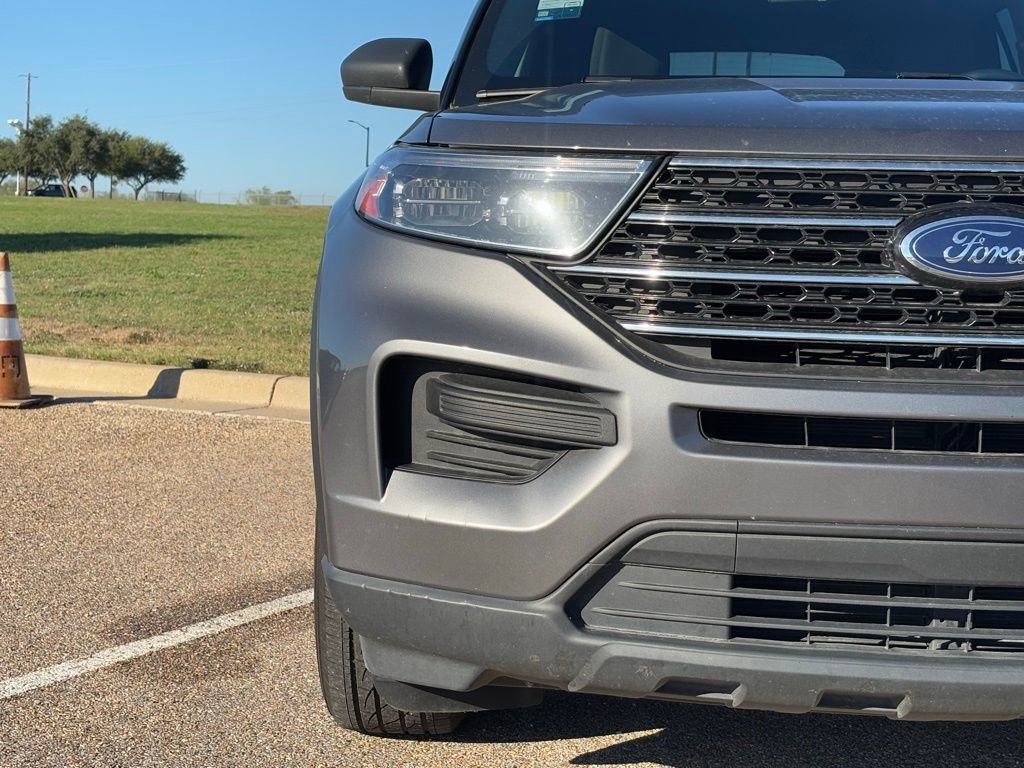 2021 Ford Explorer XLT photo 4