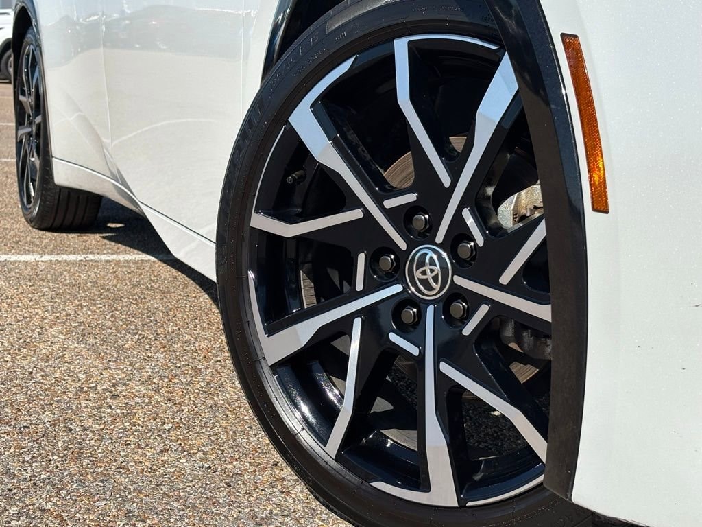 Used 2024 Toyota Prius Prime XSE Premium Hatchback