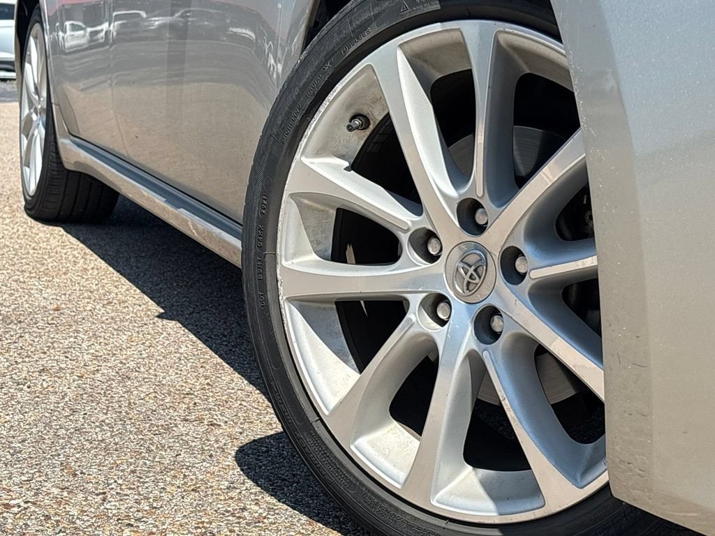 Used 2013 Toyota Avalon Limited Sedan