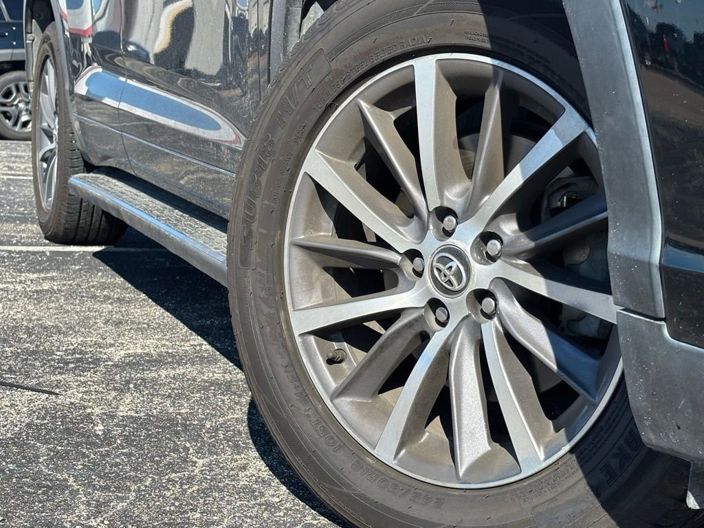 Used 2018 Toyota Highlander XLE V6 SUV