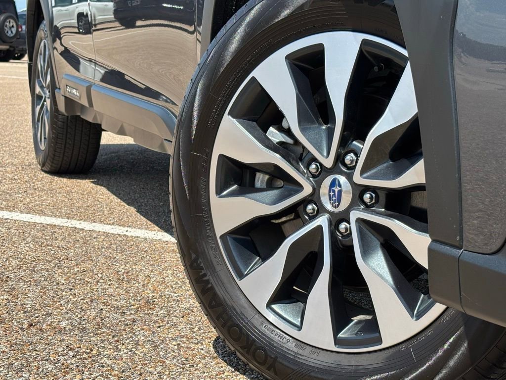 2024 Subaru Outback Touring XT photo 2
