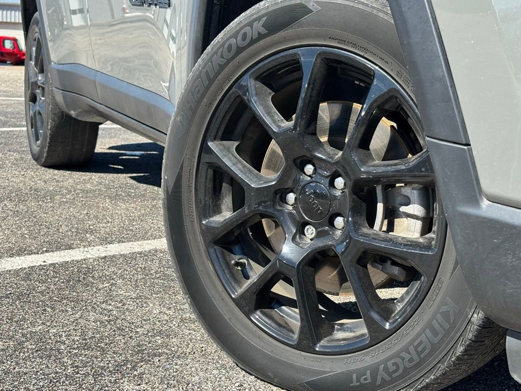 Used 2023 Jeep Compass Latitude SUV