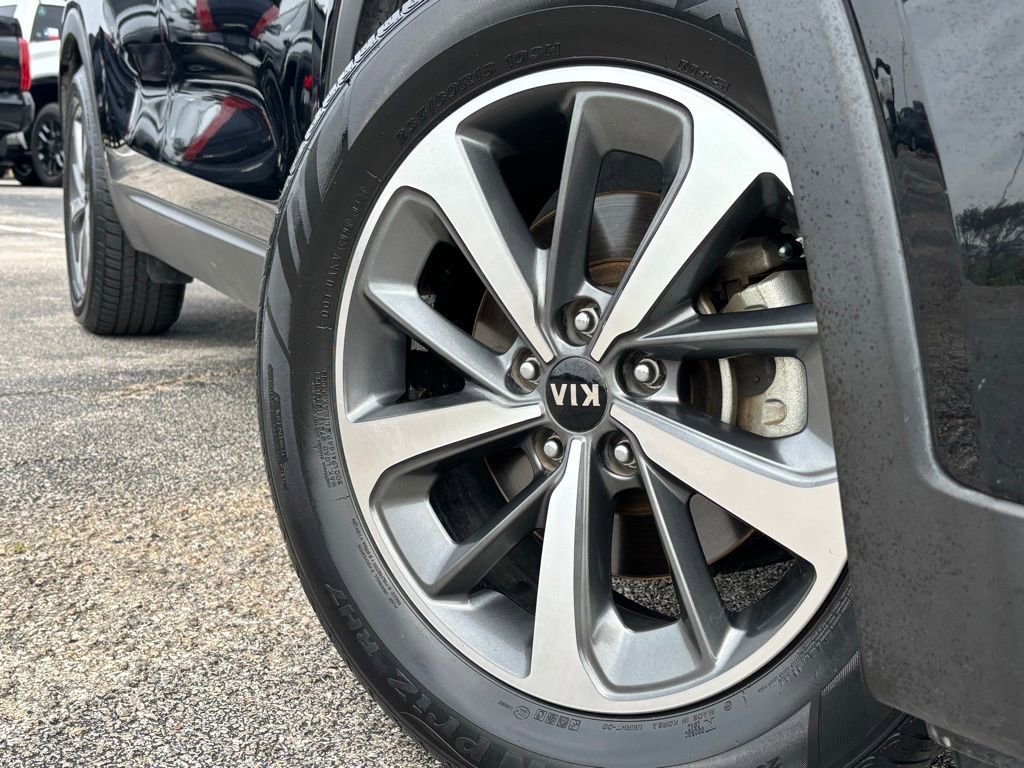 Used 2019 Kia Sorento EX with VIN 5XYPH4A54KG499388 for sale in Bryan, TX