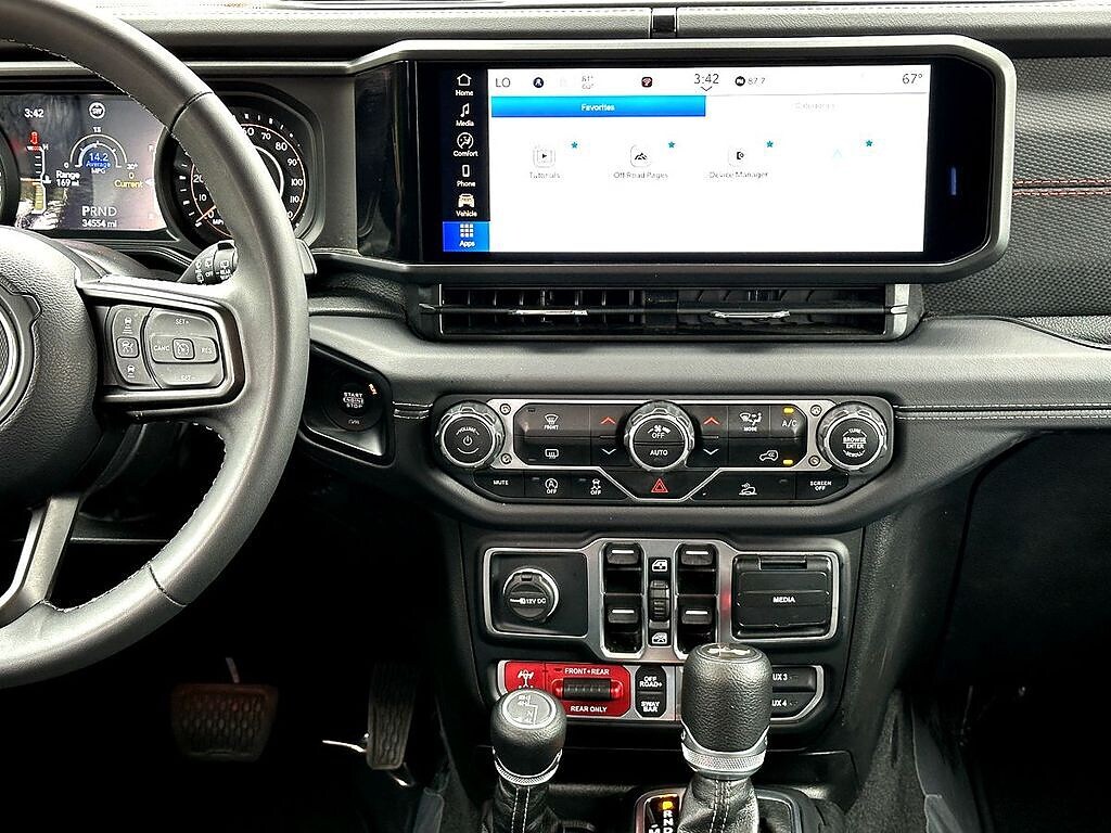 2025 Jeep Wrangler 4-Door Rubicon - Photo 29