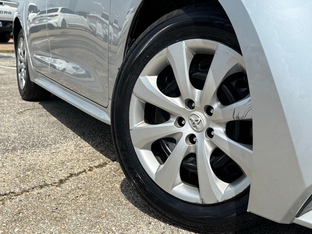 Used 2024 Toyota Corolla LE with VIN 5YFB4MDE0RP122550 for sale in Bryan, TX