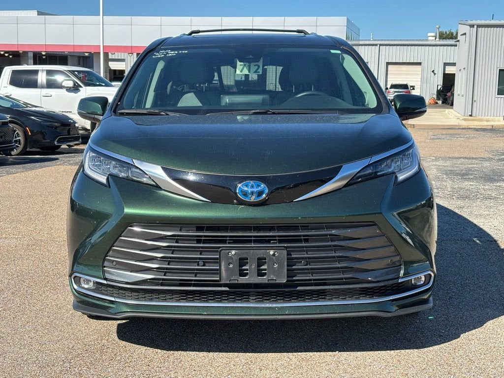Used 2024 Toyota Sienna Limited 7 Passenger Van Passenger Van