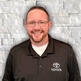 Staff member Brandon Alderson from 07714cdae8ce