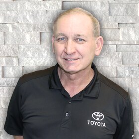 Staff member Michael Kocman from e258a126a0e3