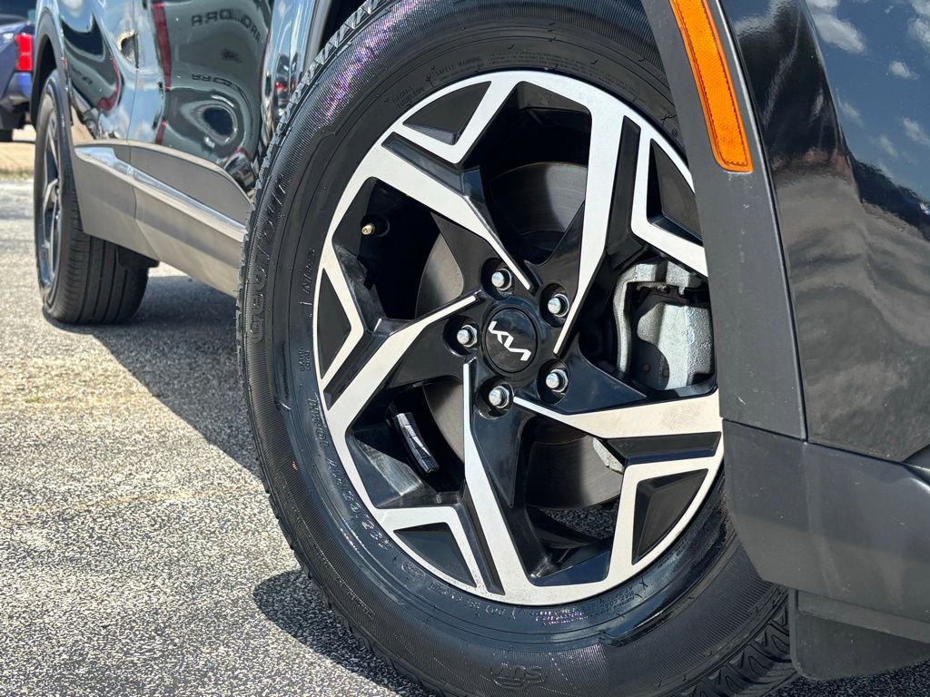 Used 2024 Kia Sportage LX with VIN KNDPU3DFXR7285359 for sale in Bryan, TX