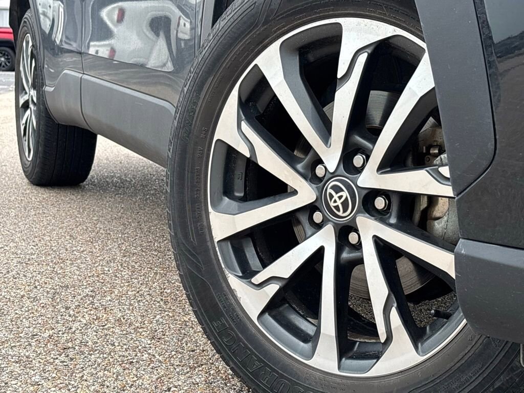 Used 2022 Toyota Corolla Cross XLE SUV