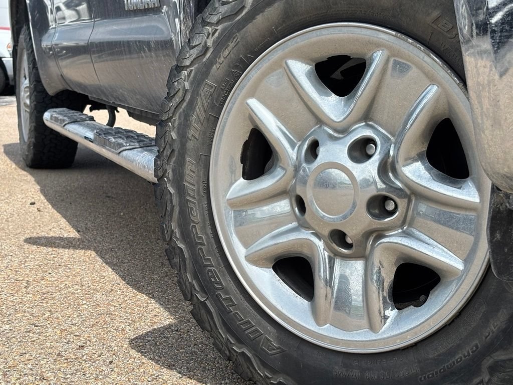 Used 2017 Toyota Tundra SR5 5.7L V8 w/FFV Truck Double Cab