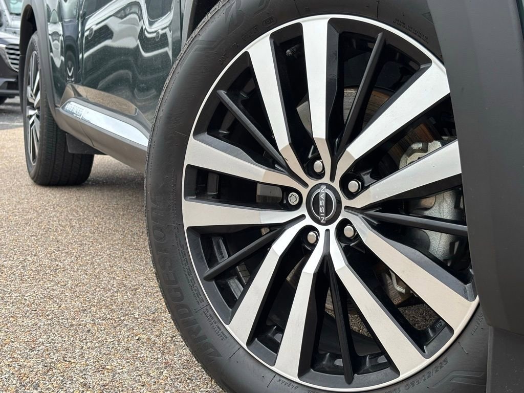 Used 2024 Nissan Pathfinder Platinum SUV