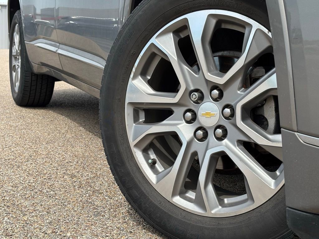 Used 2018 Chevrolet Traverse Premier with VIN 1GNEVJKW2JJ134073 for sale in Bryan, TX