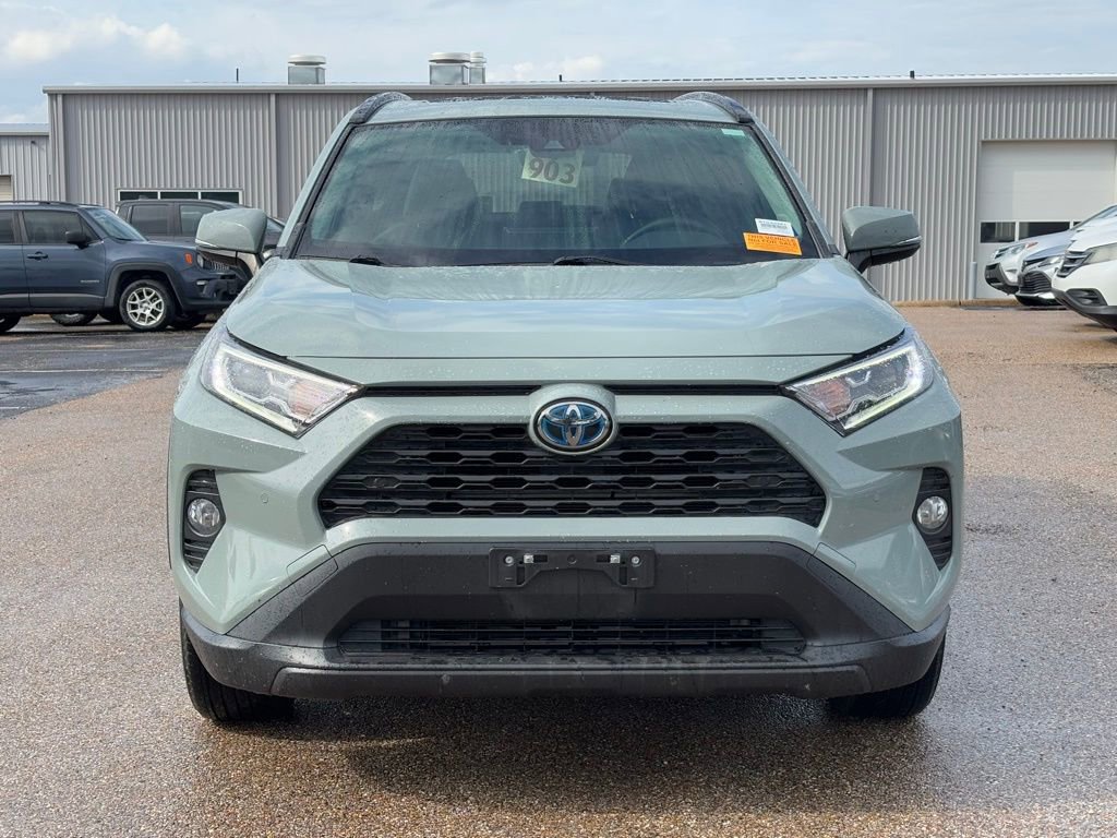 2021 Toyota RAV4 Hybrid XLE Premium photo 2