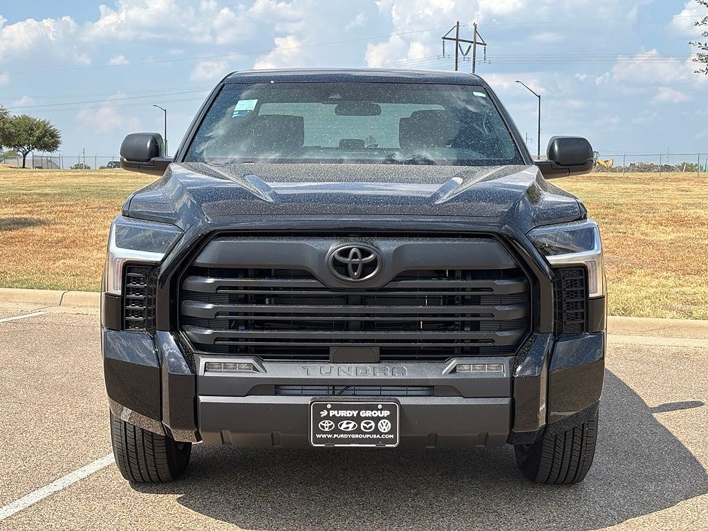 New 2026 Toyota Tundra SR5 SR5 CREWMAX 5.5