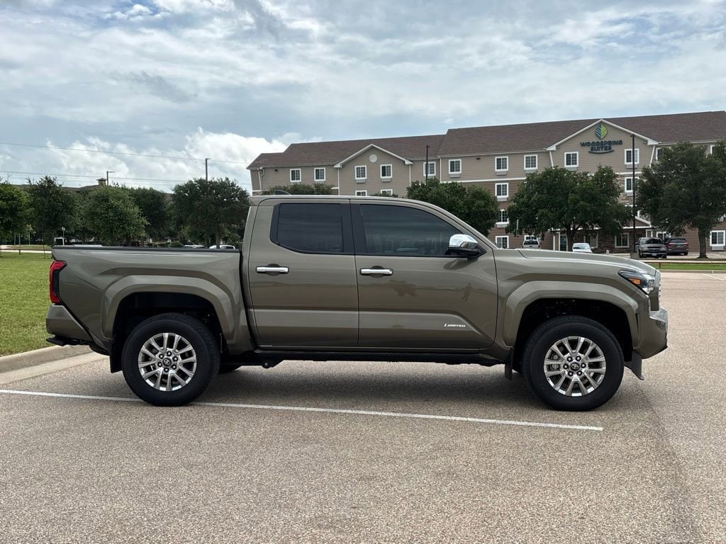 Used 2025 Toyota Tacoma Limited Truck Double Cab