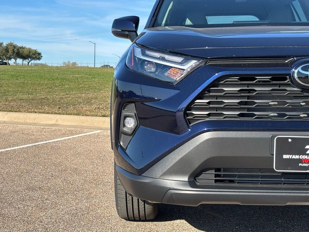 New 2025 Toyota RAV4 XLE Premium XLE PREM FWD SUV