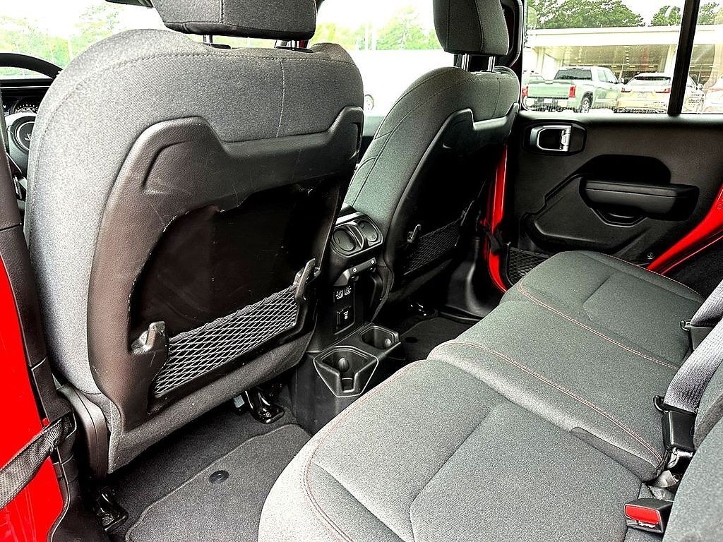 2025 Jeep Wrangler 4-Door Rubicon - Photo 19