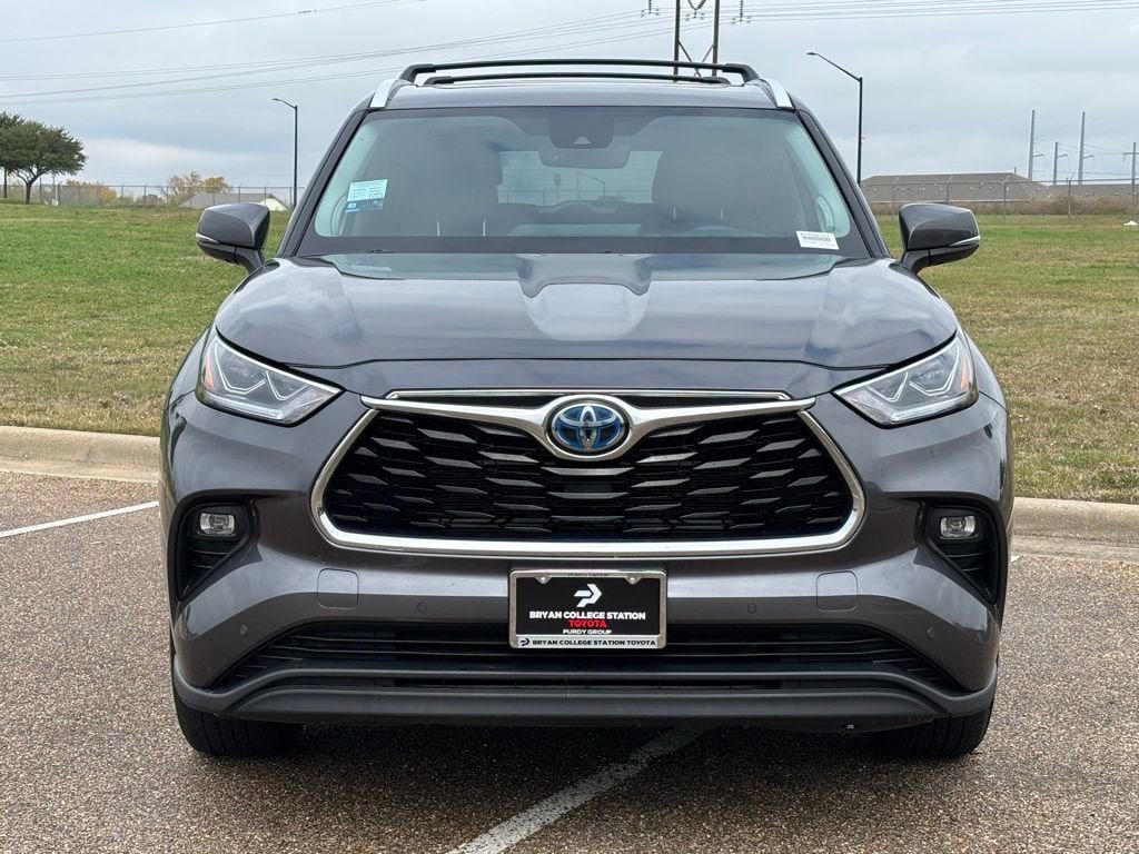Used 2024 Toyota Highlander Hybrid Limited SUV