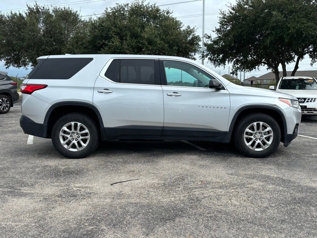 2018 Chevrolet Traverse 1LS photo 4