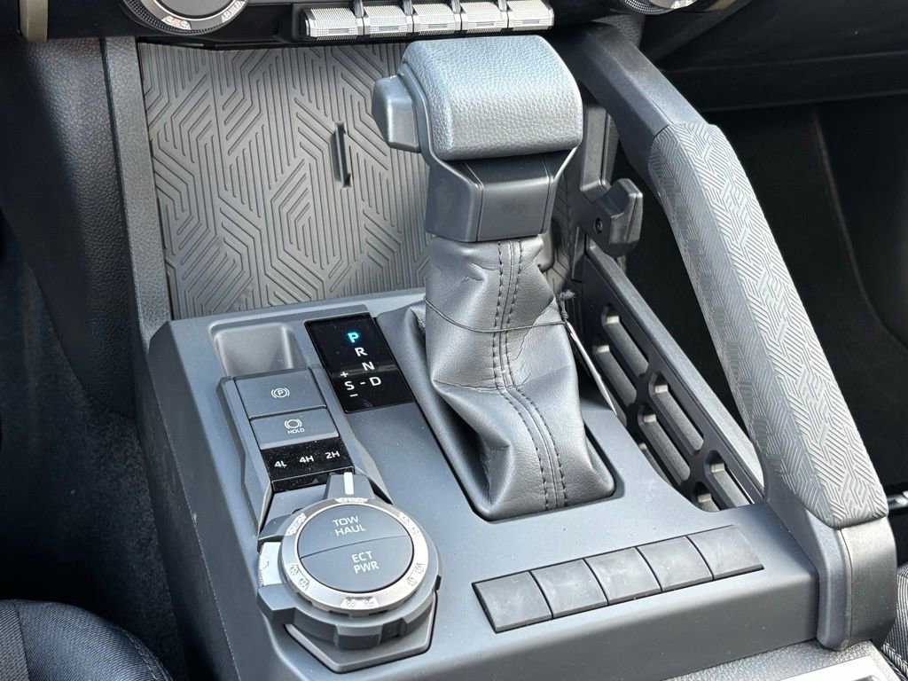 2026 Toyota Tacoma SR5 - Photo 21