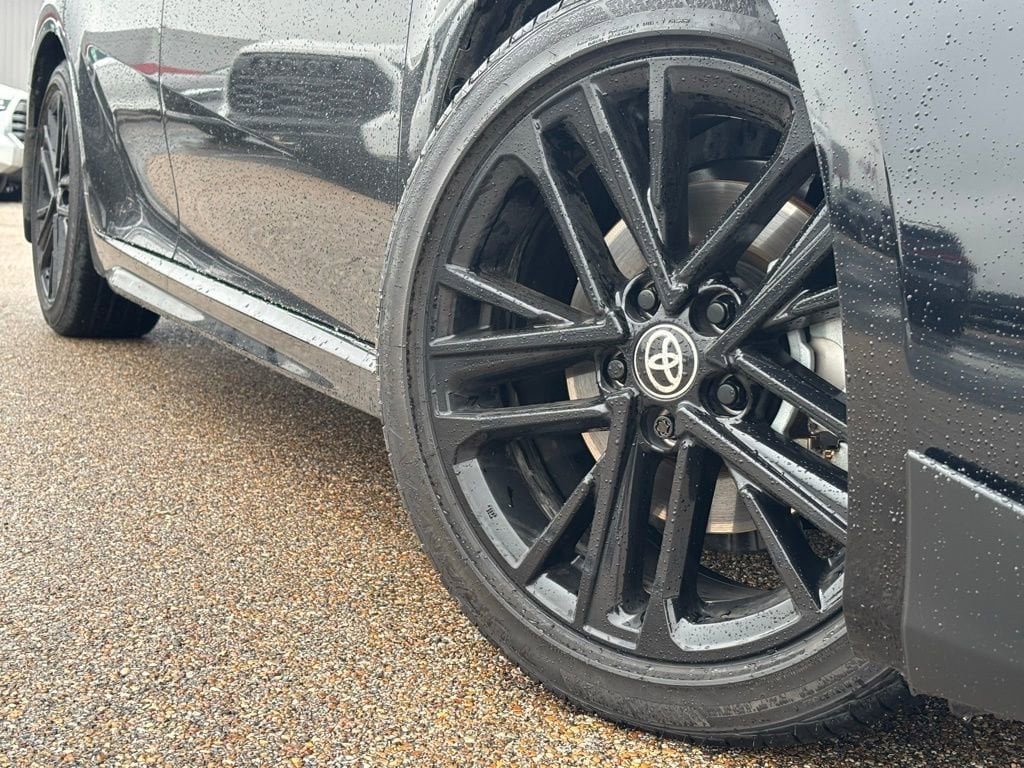 Used 2025 Toyota Camry SE Sedan