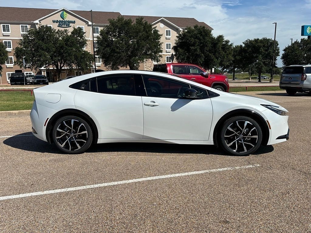 New 2025 Toyota