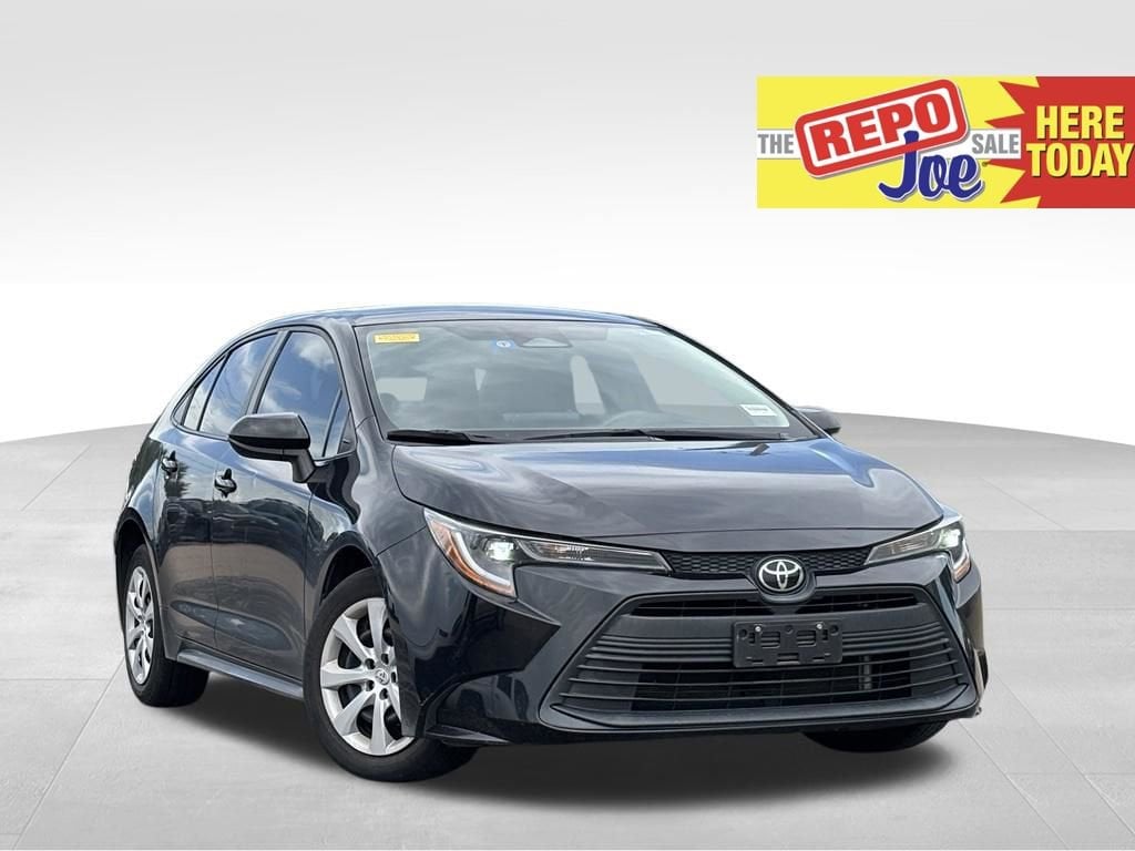 Used 2023 Toyota Corolla LE Sedan