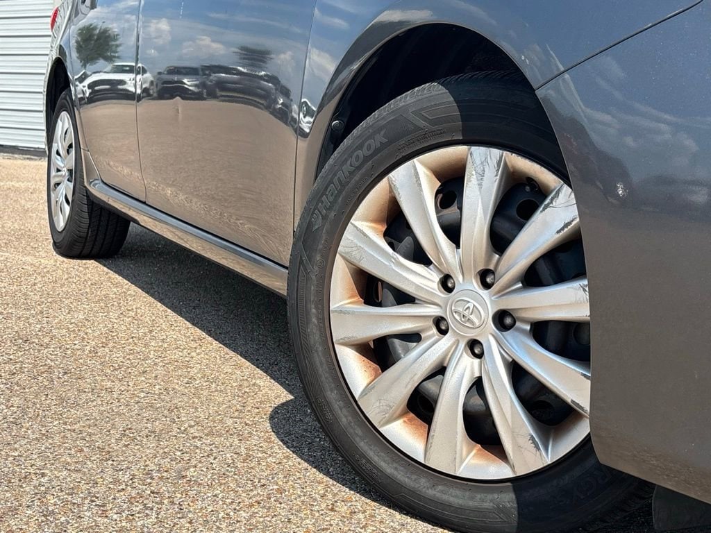 Used 2013 Toyota Corolla LE with VIN 5YFBU4EE2DP096508 for sale in Bryan, TX