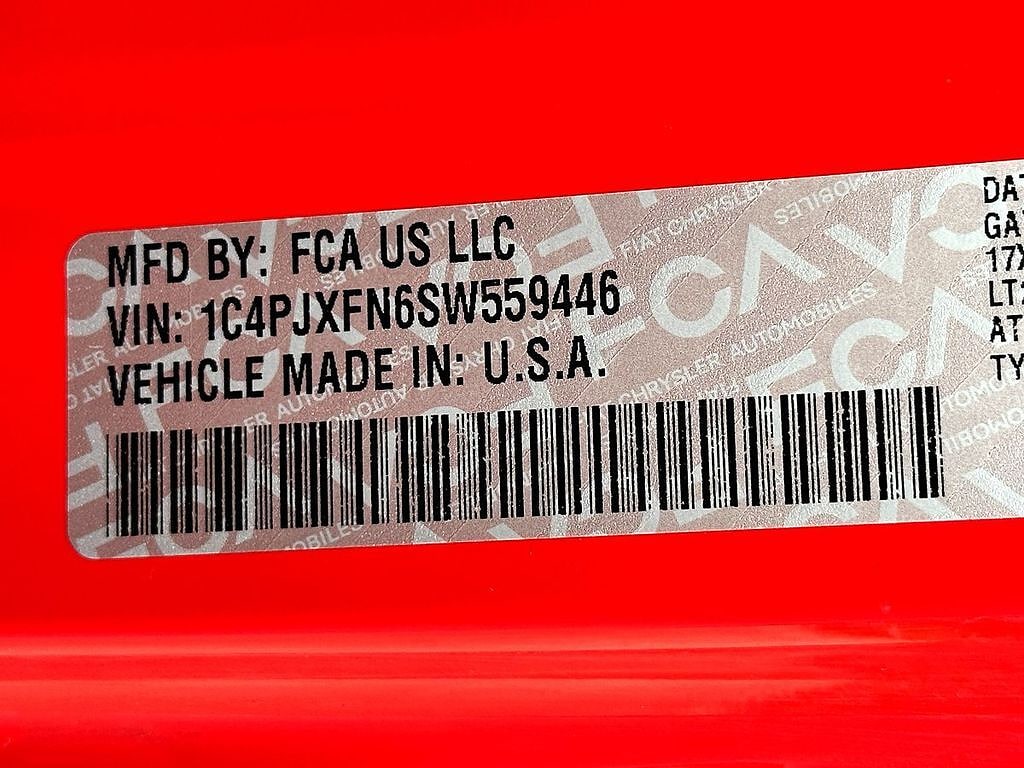 2025 Jeep Wrangler 4-Door Rubicon - Photo 31