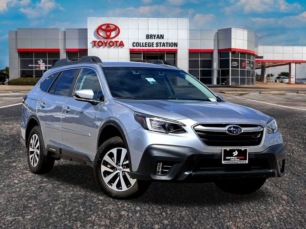 2022 Subaru Outback Premium's photo