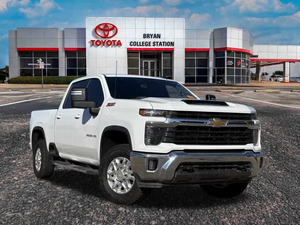 2024 Chevrolet Silverado 2500HD LT's photo