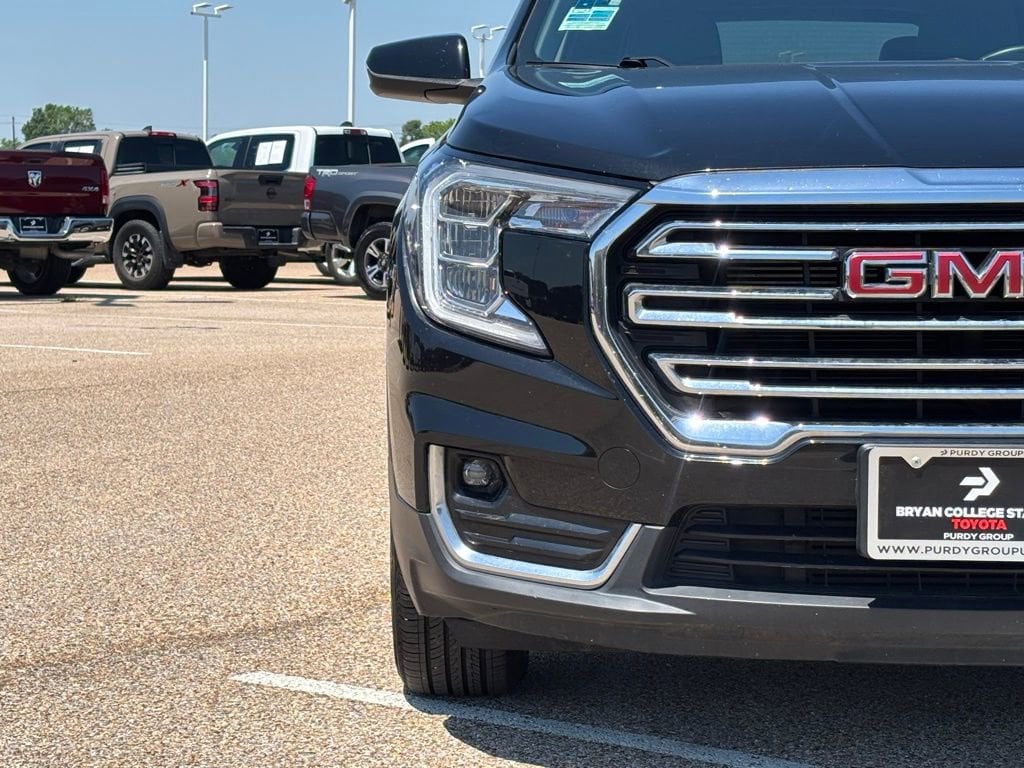 Used 2024 GMC Terrain SLT SUV